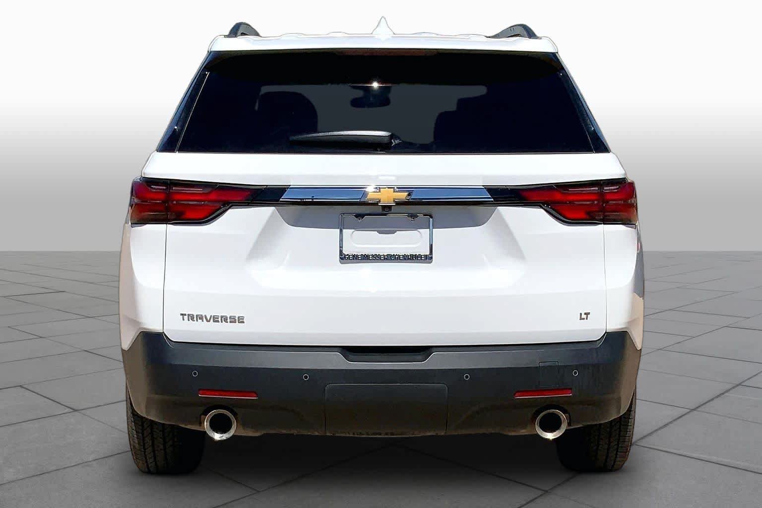 Used 2022 Chevrolet Traverse LT FWD image 5