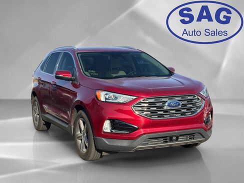 Used 2019 Ford Edge SEL w/ Equipment Group 201A FWD image 2