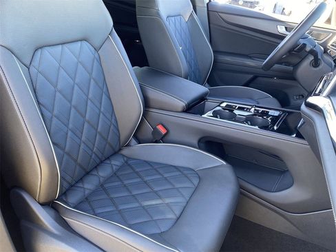 New 2026 Volkswagen Atlas Cross Sport SEL Premium R-Line image 7