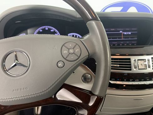 Used 2013 Mercedes-Benz S 550 image 19