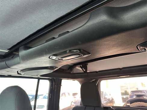 Used 2021 Jeep Wrangler Unlimited Sport image 18