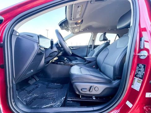Certified 2024 Kia Niro EX image 15