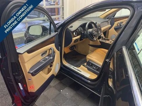 Used 2018 Bentley Bentayga AWD/4WD image 9