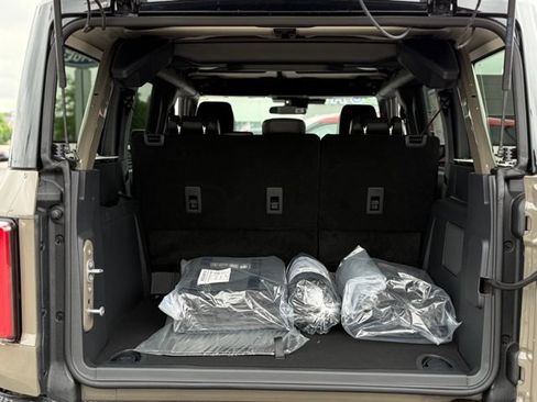 New 2026 Ford Bronco Badlands w/ Sasquatch Package AWD/4WD image 33
