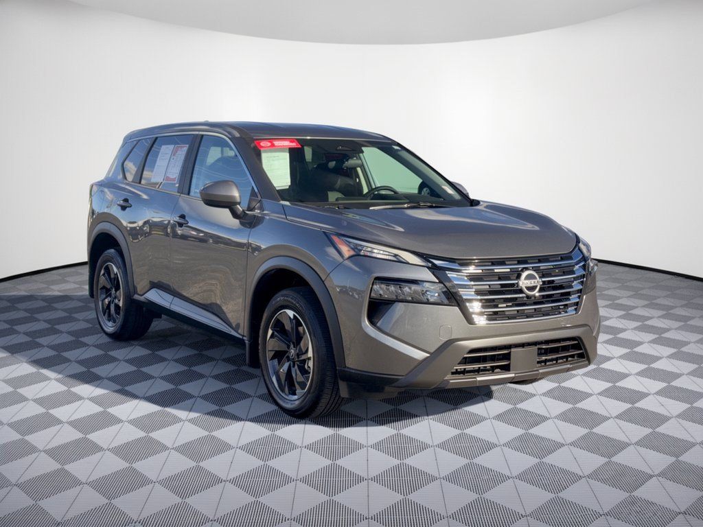 Certified 2025 Nissan Rogue SV FWD image 11