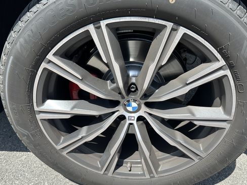 Used 2027 BMW X6 xDrive40i w/ Premium Package AWD/4WD image 13