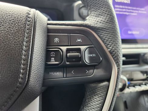 Certified 2025 Toyota Tacoma Limited AWD/4WD image 29