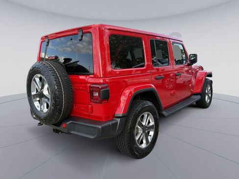 Used 2021 Jeep Wrangler Unlimited Sahara AWD/4WD image 7