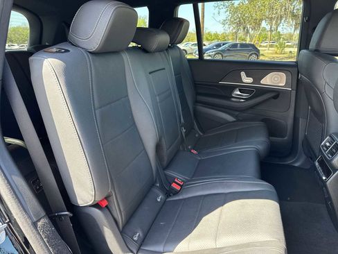 Used 2025 Mercedes-Benz GLS 450 4MATIC image 19