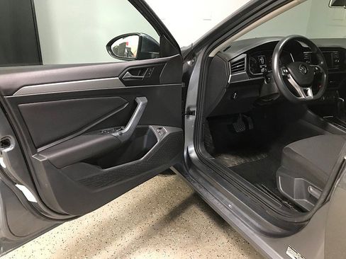 Used 2021 Volkswagen Jetta S FWD image 9