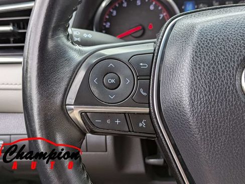 Used 2018 Toyota Camry XSE FWD image 27