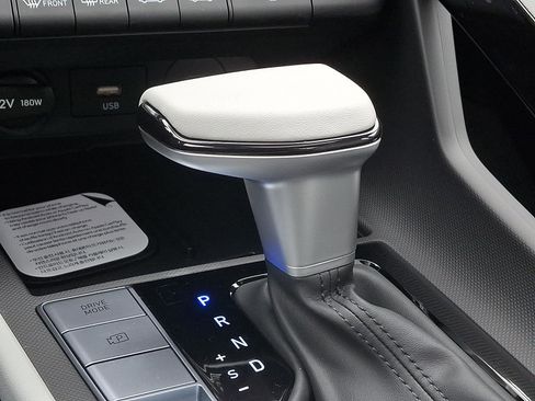 New 2026 Hyundai Elantra Limited image 11