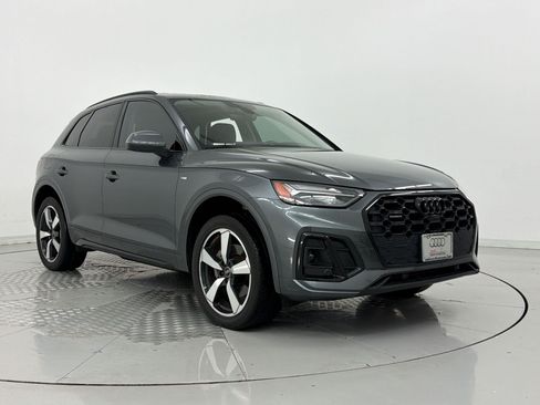 Used 2023 Audi Q5 2.0T Premium Plus w/ Premium Plus Package AWD/4WD image 7