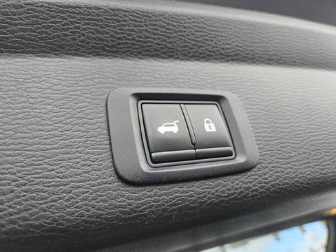 Used 2022 Mitsubishi Outlander SE image 33