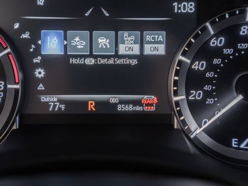 Used 2026 Toyota Highlander XLE AWD/4WD image 47