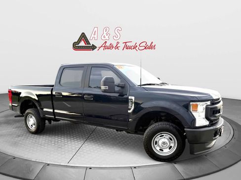 Used 2022 Ford F250 XL w/ Power Equipment Group AWD/4WD image 1