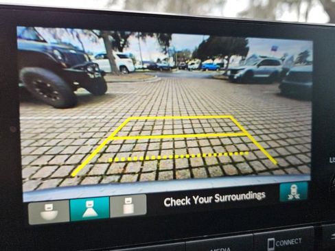 Certified 2025 Honda Accord SE image 18