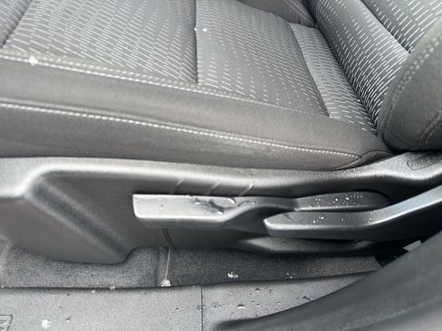 Used 2025 Chevrolet Equinox LT image 15