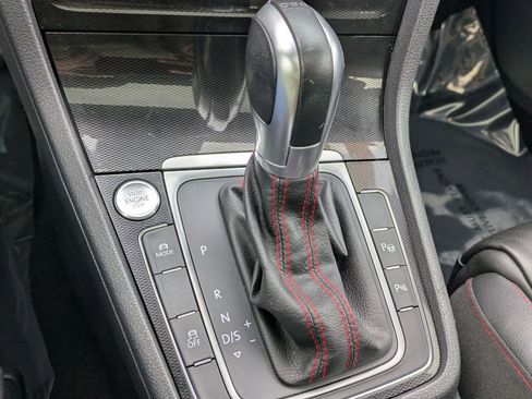 Used 2016 Volkswagen GTI SE w/ Driver Assistance Package image 18