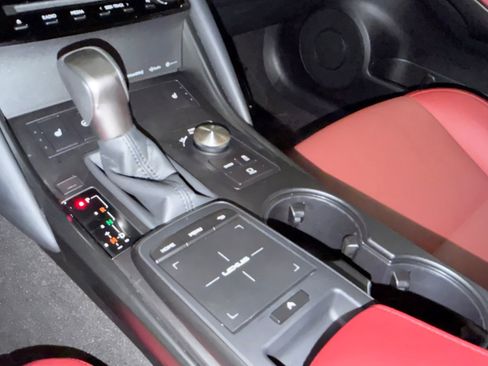 Used 2025 Lexus IS 300 F Sport RWD image 28