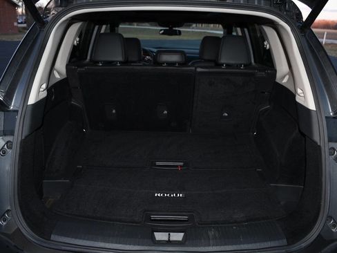 Used 2023 Nissan Rogue SL image 20