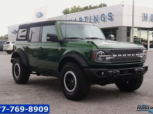 Certified 2023 Ford Bronco Badlands w/ Sasquatch Package AWD/4WD image 1