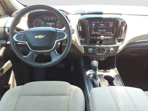 Used 2023 Chevrolet Traverse LS AWD/4WD image 12