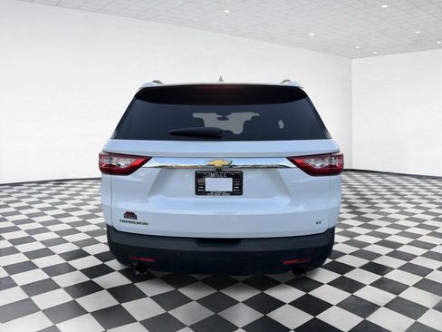 Used 2020 Chevrolet Traverse LT FWD image 6