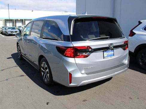 New 2026 Honda Odyssey EX-L image 9