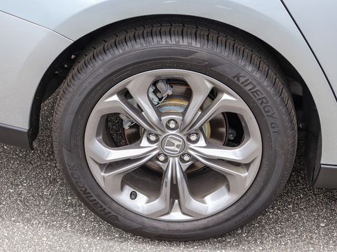 Certified 2024 Honda Accord EX image 8
