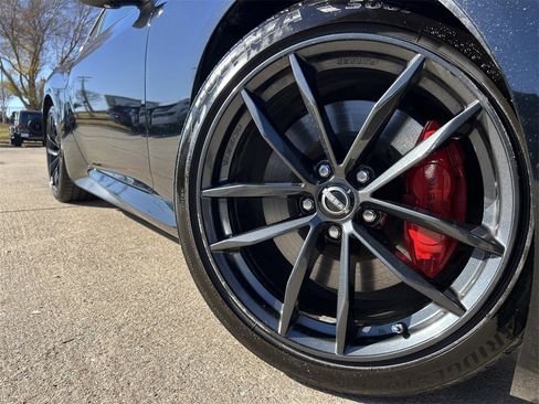 Certified 2024 Nissan Z Performance w/ Floor Mat Package image 7