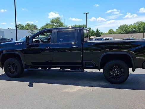 Certified 2021 Chevrolet Silverado 2500 LTZ w/ LTZ Plus Package AWD/4WD image 8