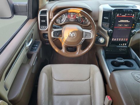 Used 2019 RAM 1500 Laramie image 10