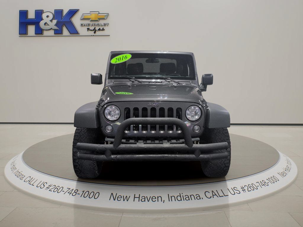 Used 2016 Jeep Wrangler Sport AWD/4WD image 2
