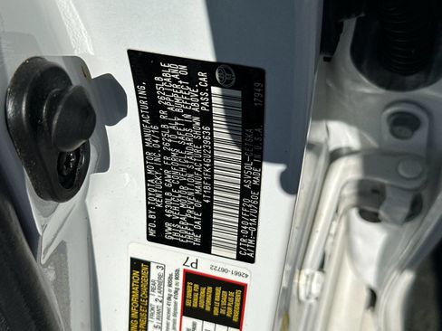 Used 2016 Toyota Camry SE FWD image 29