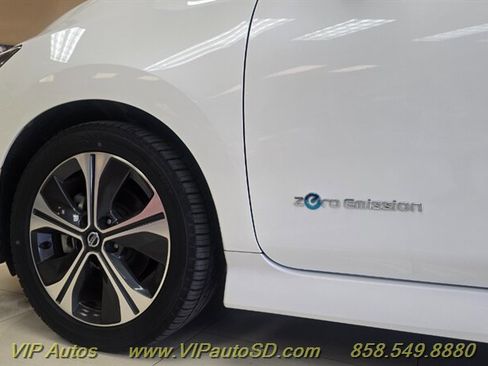 Used 2018 Nissan Leaf SL w/ SL Technology Package image 26
