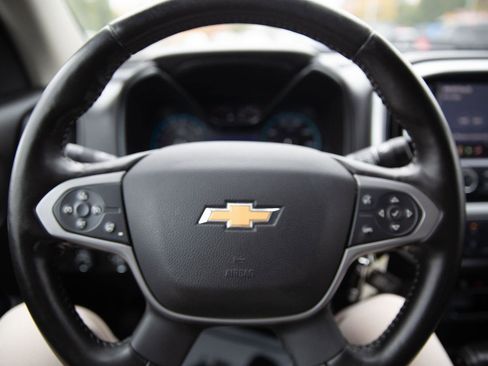 Used 2020 Chevrolet Colorado ZR2 image 12