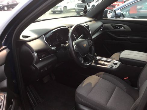 Used 2022 Chevrolet Traverse LT AWD/4WD image 3