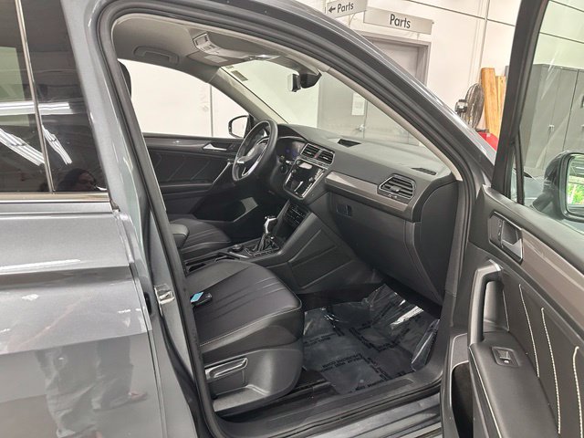 Certified 2023 Volkswagen Tiguan SE AWD/4WD image 15