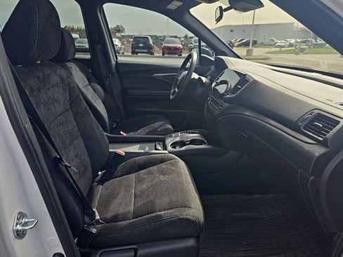 Used 2022 Honda Pilot Sport image 34