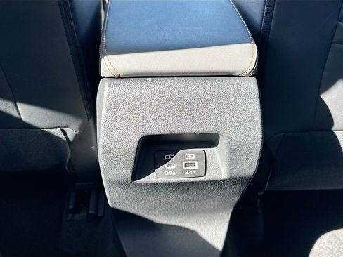 Certified 2025 Subaru Crosstrek 2.5i Limited w/ Crosstrek Mirror Package image 35