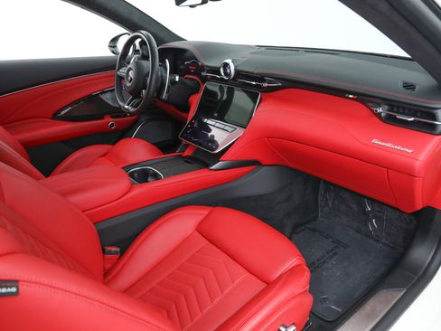 Certified 2024 Maserati GranTurismo Trofeo image 12
