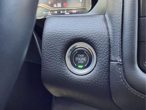 Used 2023 GMC Yukon Denali AWD/4WD image 13