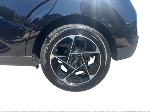 Used 2025 Kia Soul EX FWD image 28