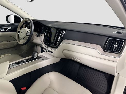 Certified 2023 Volvo XC60 B5 Plus w/ Climate Package image 30