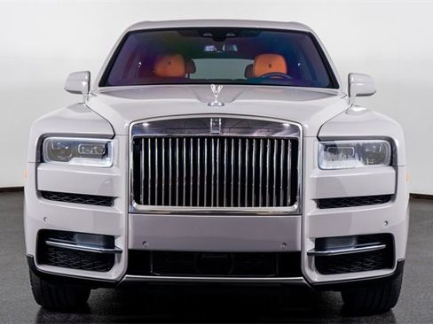 Used 2023 Rolls-Royce Cullinan image 22