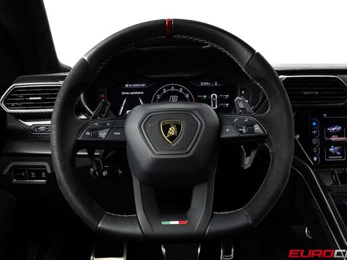Used 2024 Lamborghini Urus Performante AWD/4WD image 37