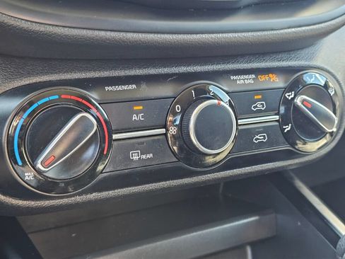 Used 2020 Kia Soul S FWD image 27