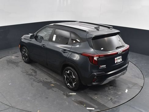 Used 2025 Kia Seltos S FWD image 38