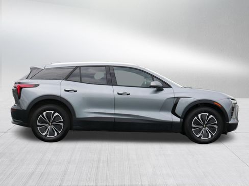 Used 2024 Chevrolet Blazer EV LT AWD/4WD image 8